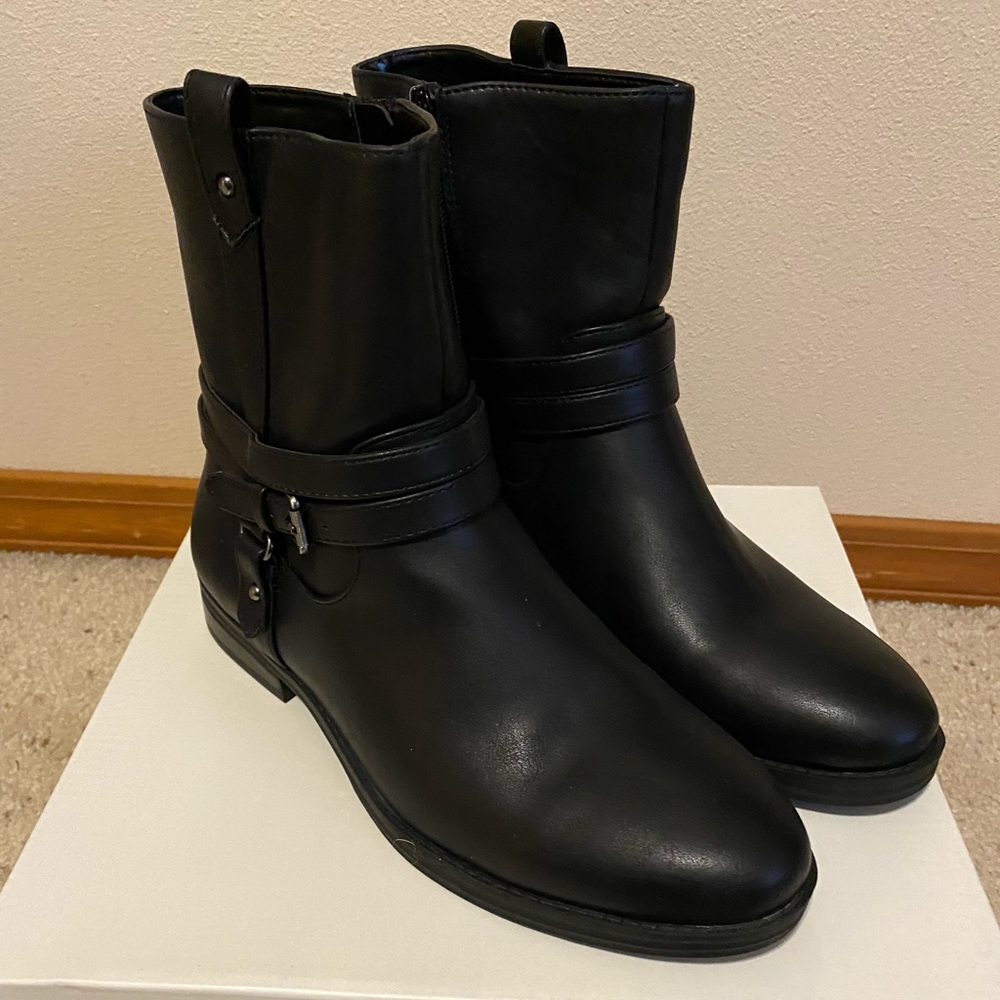 NIB Style & Co Black Bootie Size 8